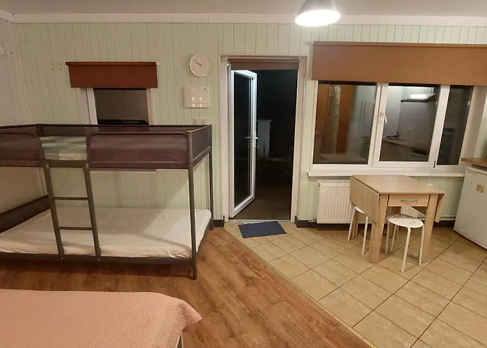 Apartamenti Plienciema 4 Cilvekiem, Pirma Stava